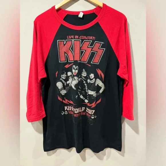 KISS  2017 World Tour Concert T-Shirt - Picture 3 of 8
